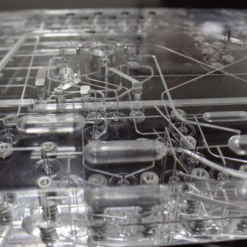 Diffusion Bonded Plastic Manifold with Microfluidic Pathways